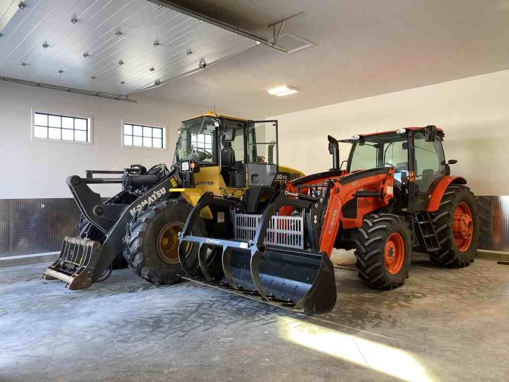 Custom Acreage home builder